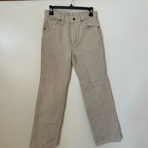 Wrangler’s Straight-Leg Jeans in Light Beige